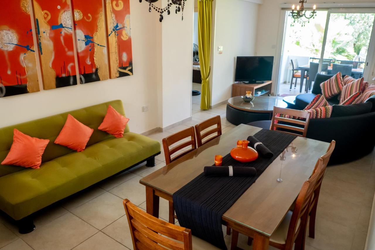 Stylish 2 Bedroom Apartment In Pegia Peyia Exterior photo